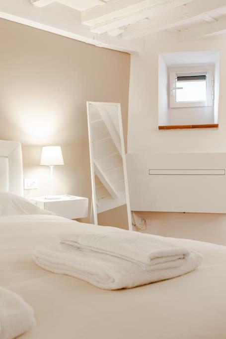 Amazing Apartment In Piazza Santa Croce Firenze Eksteriør bilde
