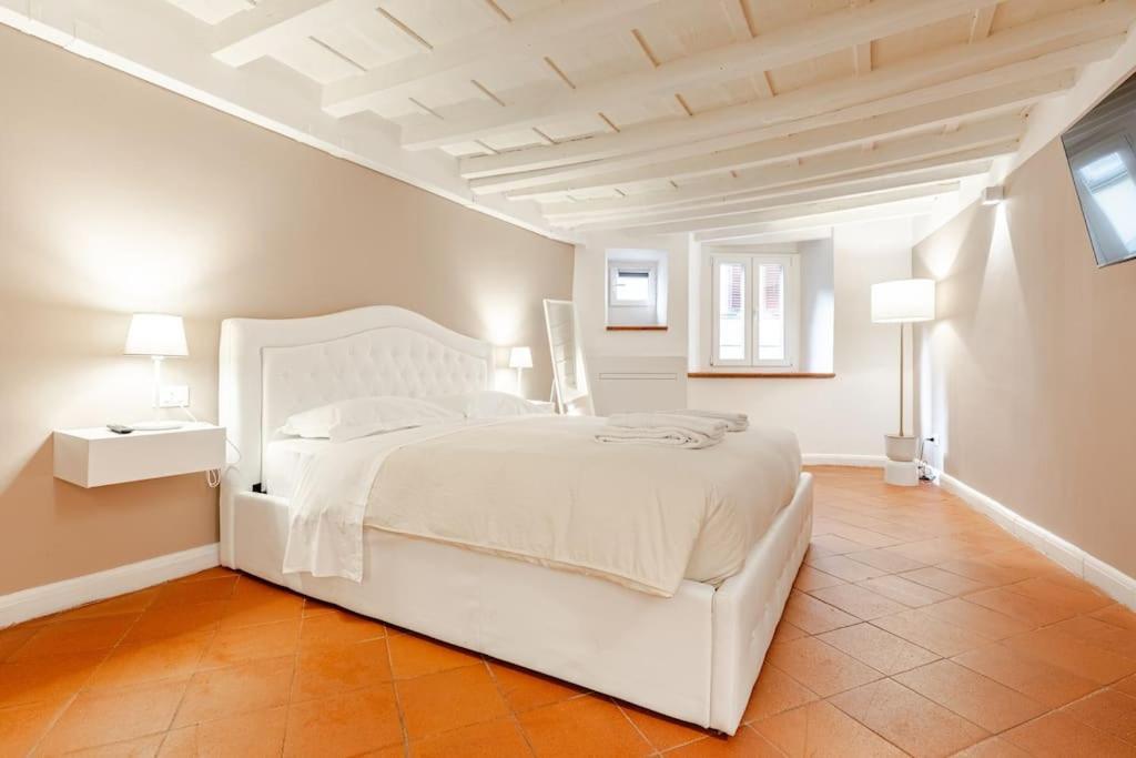 Amazing Apartment In Piazza Santa Croce Firenze Eksteriør bilde